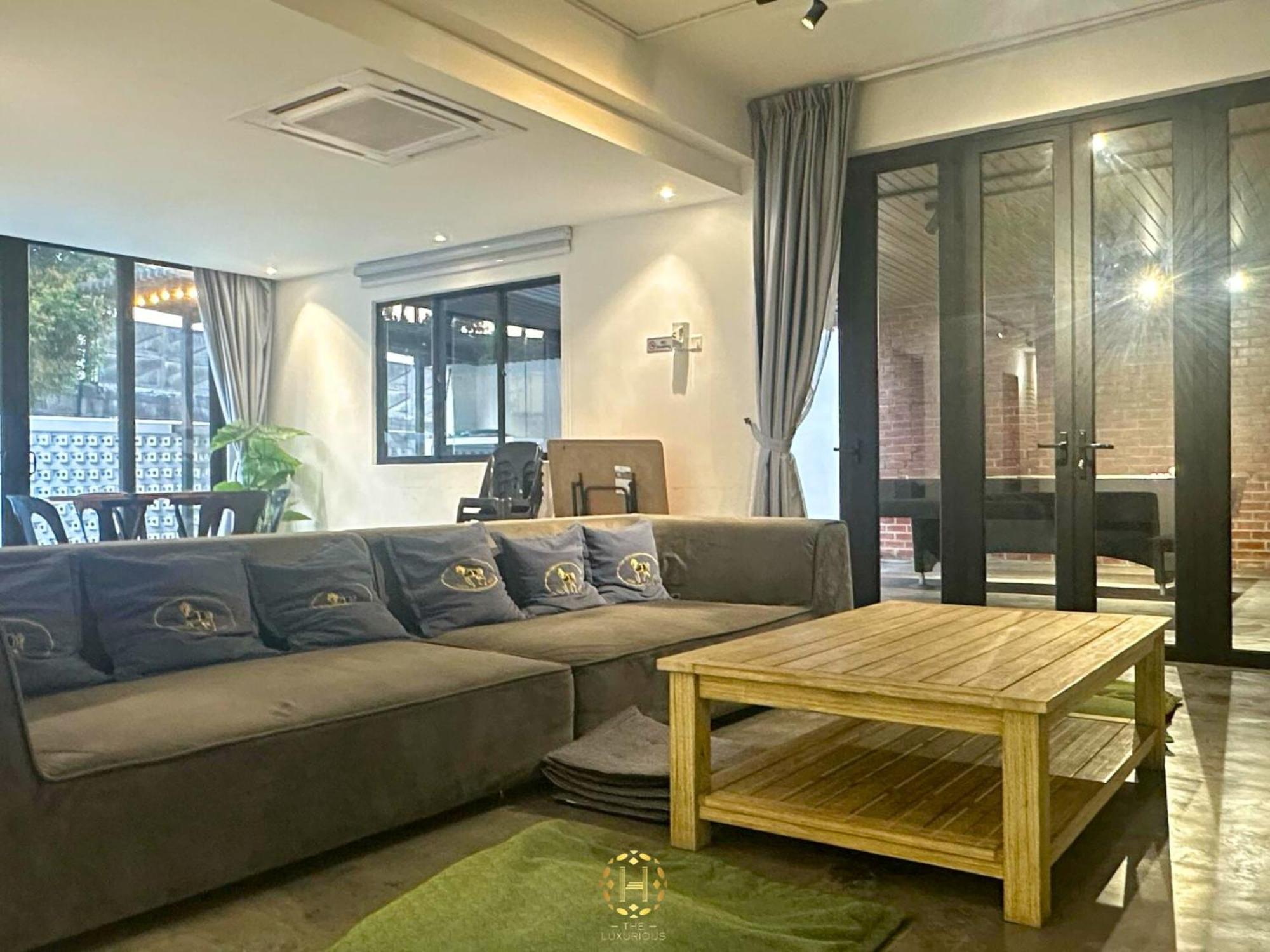 Villa The Luxurious 27, Johor Bahru Exterior foto
